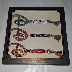 Special Edition Disney keys  +